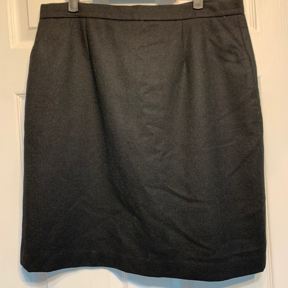 Vintage Wool Blend Pencil Skirt Black sz 12 Pockets Tailored Quiet Luxury Career